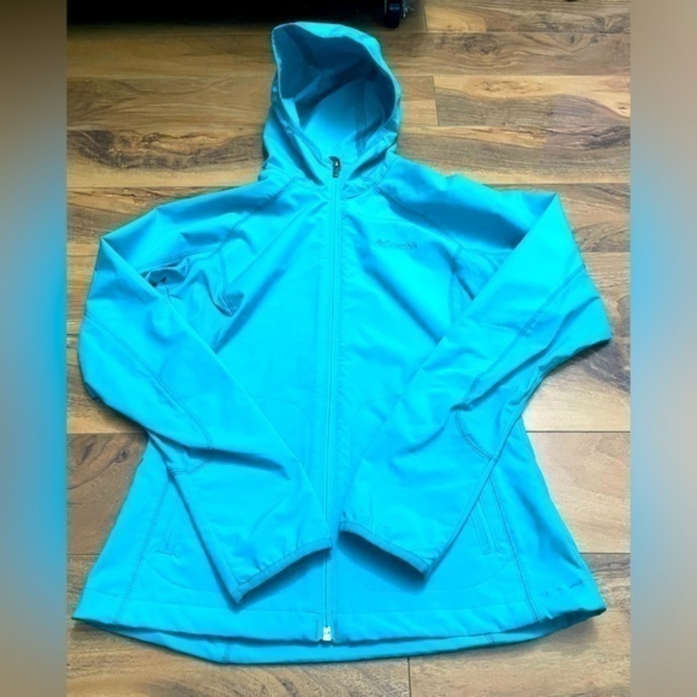 Columbia women’s turquoise raincoat snow shell jacket. XS EUC hoodie w zipper